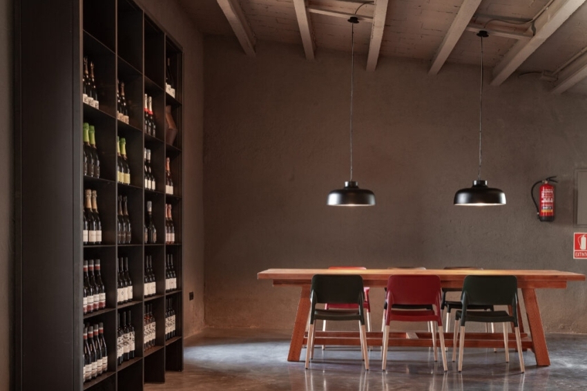 El Penedès en tres tiempos en Vins el Cep (03 3. Sala De Botiga__)