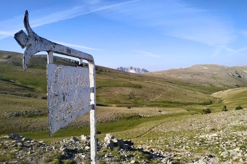 Cavalls de Vent: randonnée guidée de 5 jours en demi-pension (Cavalls 5 Fem)