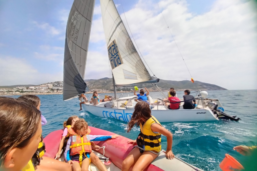Children's nautical esplai in the port of Sitges l'Aiguadolç (Img_20240712_124937)