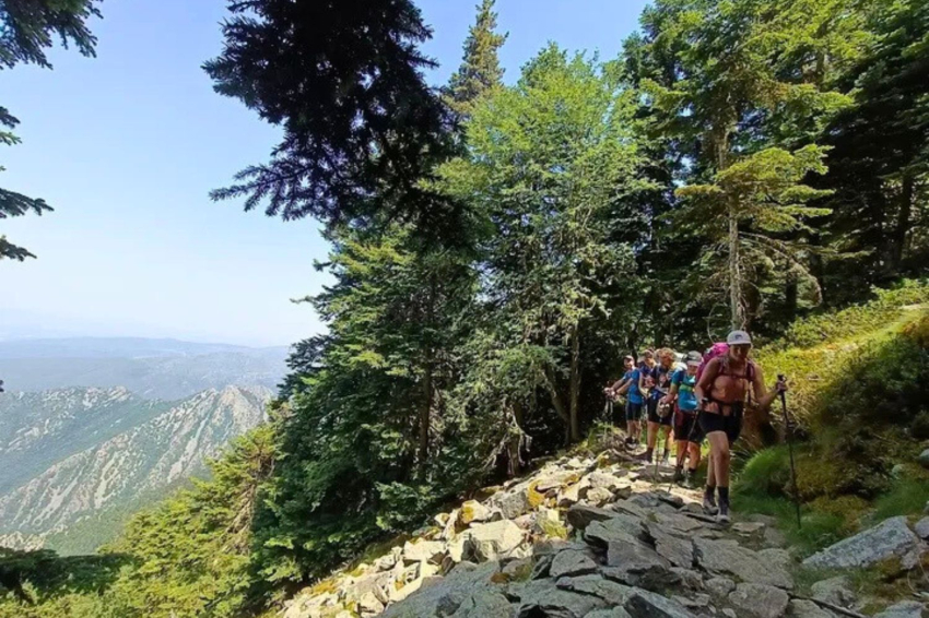 Guided hike in Canigó. Two-day adventure with 8Treks (Canigo Ruta Femturisme)