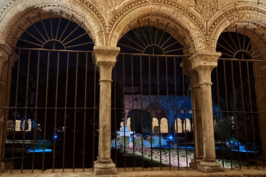 Cartographie du El camí de la llum cathédrale de TarragoneTGNA Real 1 (Catedral De Tarragona El Cami De La Llum Tgna Apartaments Claustro Noche)
