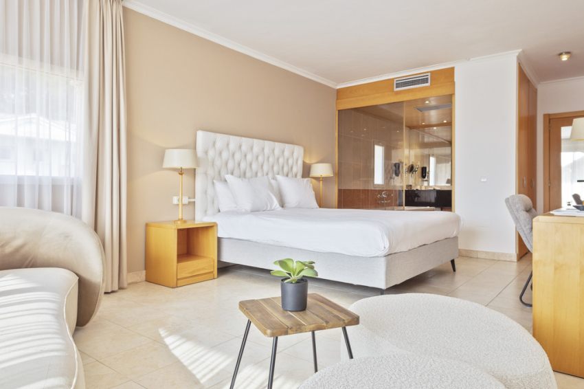 Winter offer at Van der Valk Hotel Barcarola (Carousel_packages_1024x768_junior Suite)