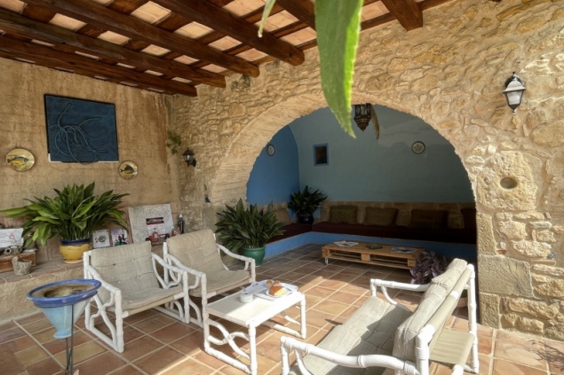 Ideal for groups of family or friends for 35, 20 or 15 people! (Exteriors Interiors Comuns Turisme Rural Emporda Can Gat Vell 28.)