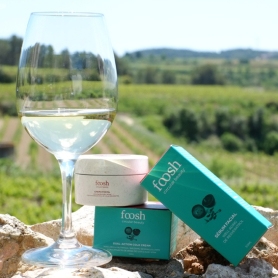 Cata de vinos y cosmética natural entre viñedos, Bodega Albet&#8230;