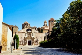La ruta del Cister: El Monasterio de Poblet con calçotada