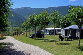 Parcelas: temporada de verano en el Camping Cadí Vacances