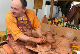 Taller de barro en el Museo Castell de Rubí