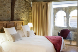 Astronomical Getaway at the Hotel La Freixera
