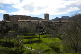 Medieval village - GARROTXA amb Bici