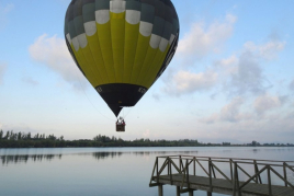 Faites un tour en montgolfière dans le delta de l'Èbre avec…