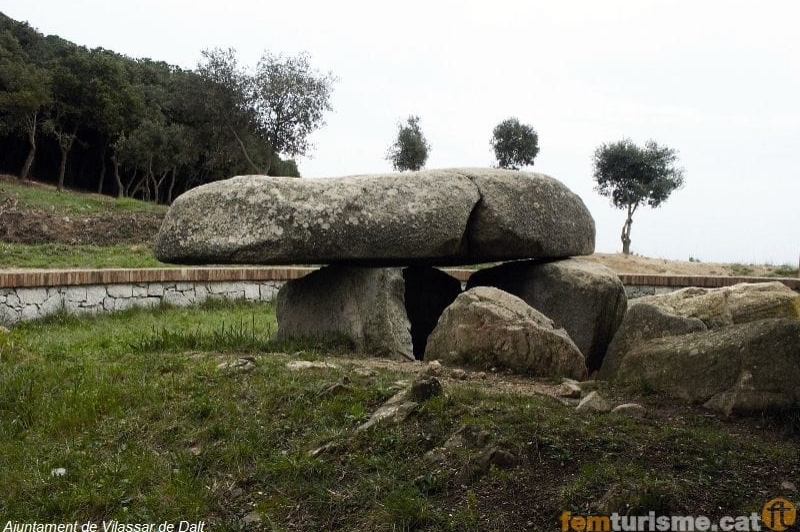Vilassar de Dalt ( Dolmen Roca D En Toni)