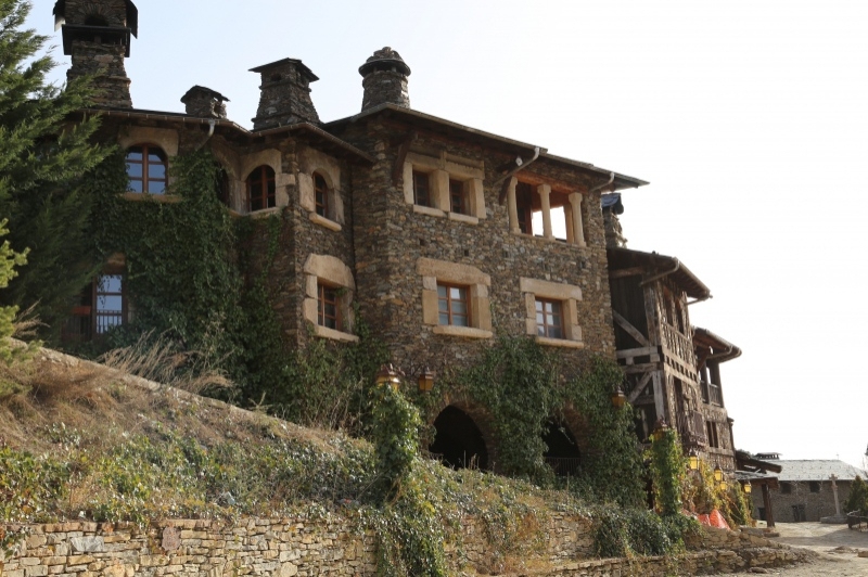 Auvinyà (Auvinya)