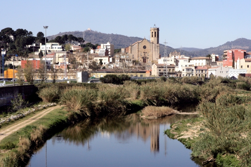 Sant Boi de Llobregat ( Panoramica Skyline Sant Boi)