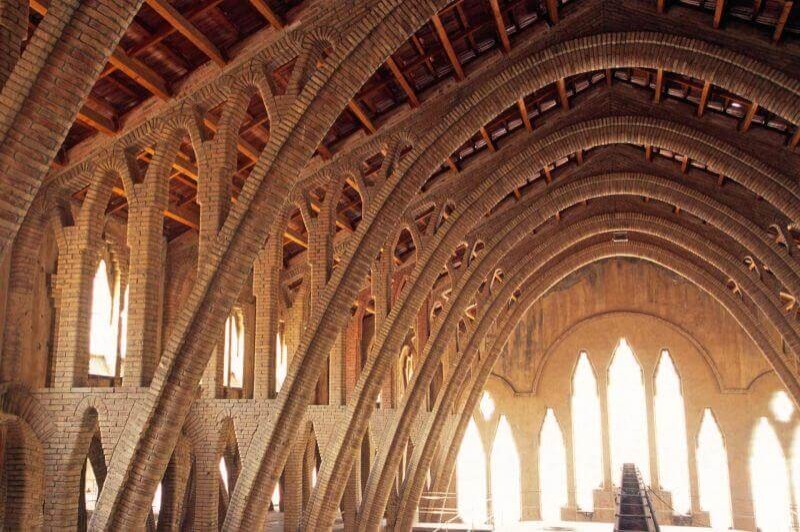 El Pinell de Brai (Catedral Del Vi Pinell De Brai Celler Modernista)