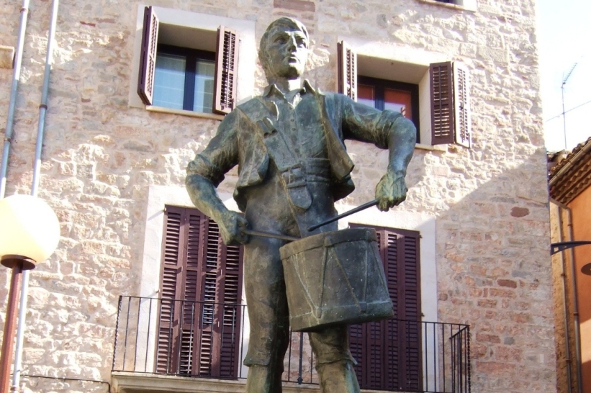 Santpedor (Estatua Del Timbaler Del Bruc)