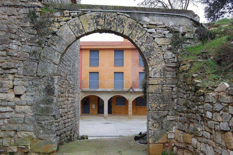 Montoliu de Segarra (Portal De Pedra)