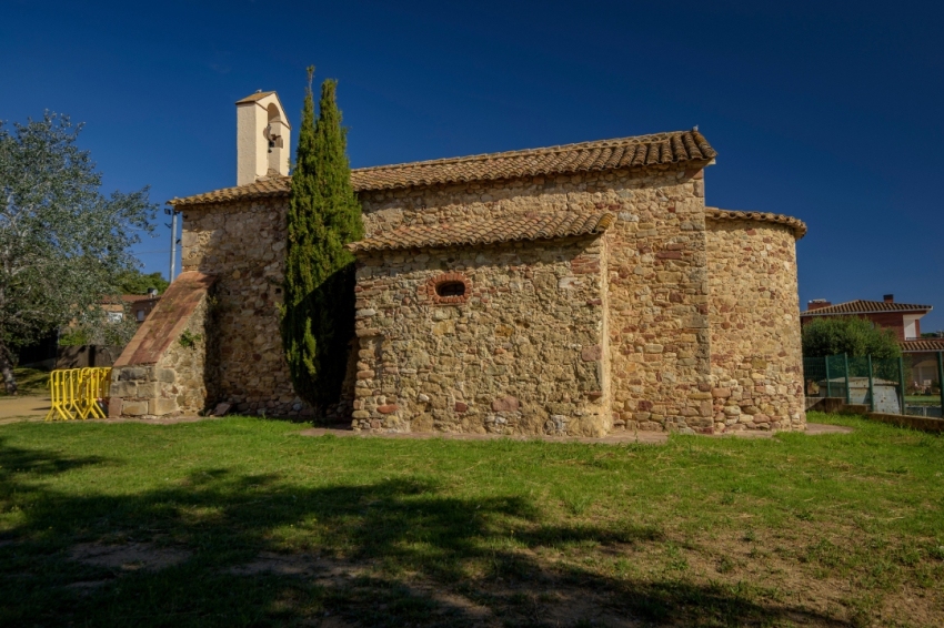Santa Eulàlia de Ronçana (Capella De Sant Simplici)