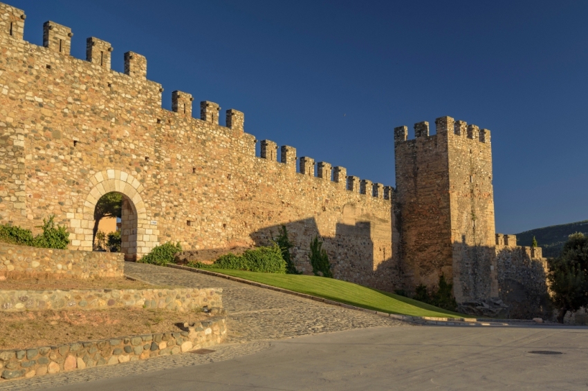 Ruta del Cister: El Monasterio de Poblet, historia y actualidad