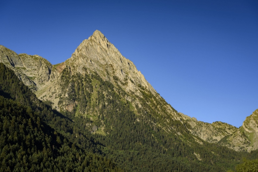 Peak of Peguera and Monestero from Espot