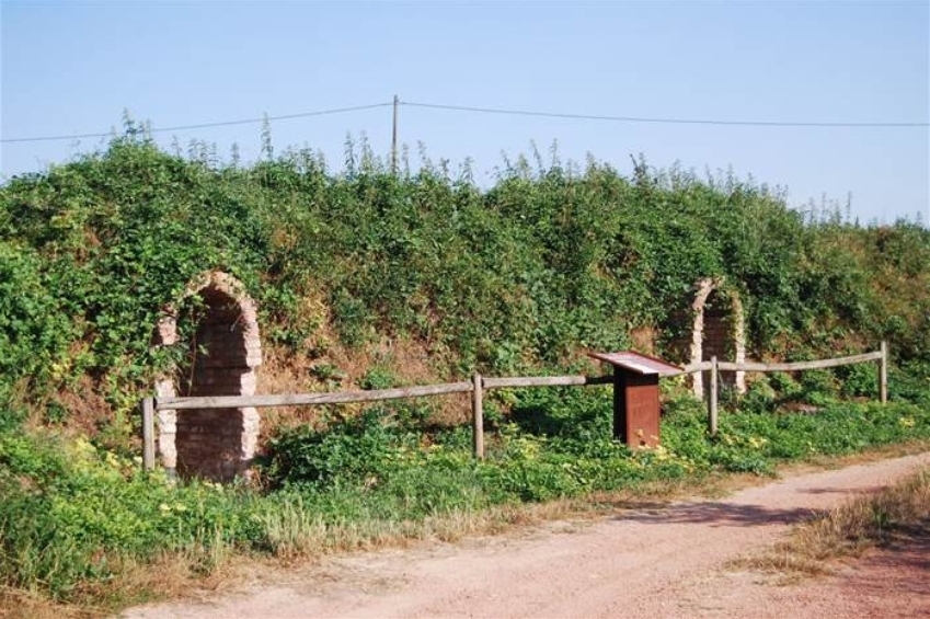 Tour of the Shelters of the Santa Eugènia de Berga Aerodrome