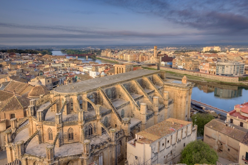 Aigua i vida a través de l'Ebre en cotxe elèctric