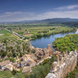Agua y vida a través del Ebro en coche eléctrico