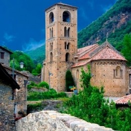 Beget i Rocabruna pels camins de contrabandistes