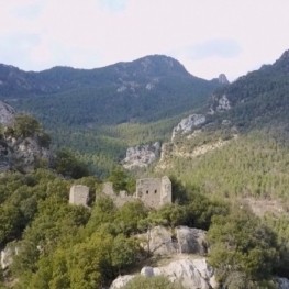 Road to the Roset Castle in Vilada