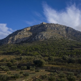 Montgrí Castle from Torroella (circular)