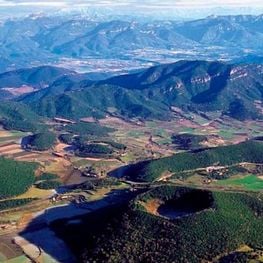 Volcanoes and other landscapes in La Garrotxa