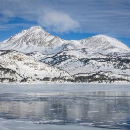 Snowshoeing route through the Lago de las Bulloses