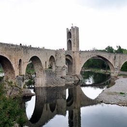 Route through the stone villages of Girona