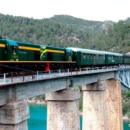 A trip in the Lakes' Train