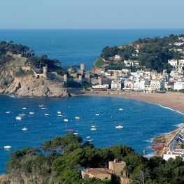 A walk through Tossa de Mar